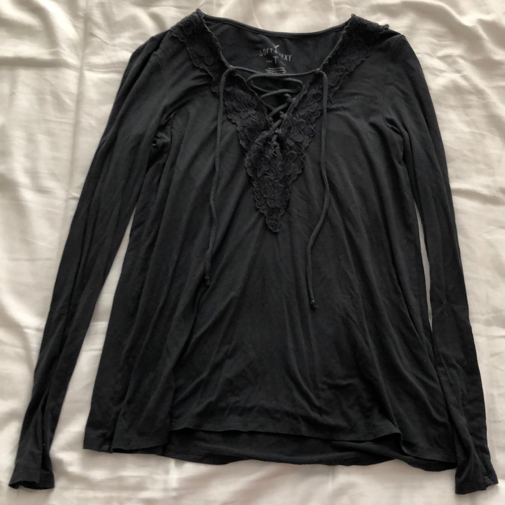 Gray long sleeve American eagle shirt